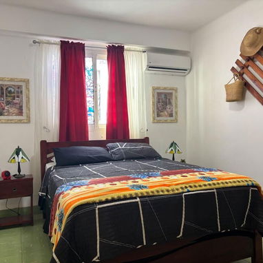 Alquiler de apartamento por tiempo indefinido en el Vedado a unos pasos del malecón. Renta de apartamento con ecoflow - 9/10