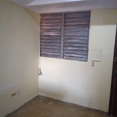 vendo apartamento en micro x alamar 6to piso dos cuartos en 2800 usd - Img 124171349