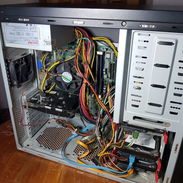 💻 **PC de escritorio completa – 140 USD** PC usada, funcionando correctamente. Incluye torre, monitor, teclado y mouse - Img 56900639
