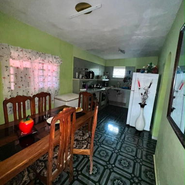 Se vende propiedad biplanta en Cojimar - 4/10