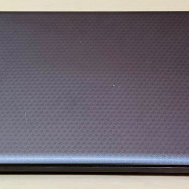 Laptop HP  Equipo confiable con rendimiento ideal para algunos juegos y trabajos de programación informática. - 5/5