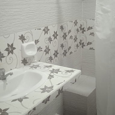 *$15.000usd. En venta casa de placa en Guanabacoa, cerca del semáforo, con garaje (interior independiente de 2 plantas - Img 123031794