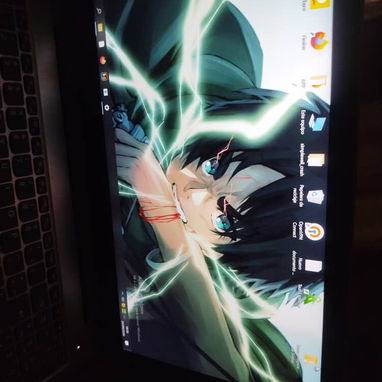 Laptop más lápiz táctil gratis todo por 100 USD si se la lleva entre hoy y mañana - 4/4
