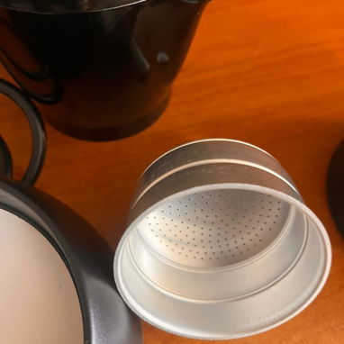 Cafetera eléctrica Royal 6 tazas/ termo con 3 tazas para cafe/ set de tazas con plato y organizador/ juego de tazas de e - Img 121983789
