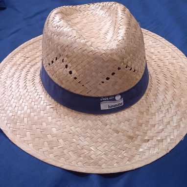 Pamela y sombrero - 2/2