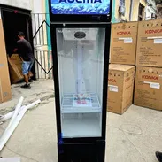 NEVERA EXHIBIDORA VERTICAL AUCMA,7 PIES (199 LITROS) - Img 57588786