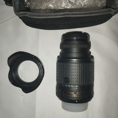 Lente Nikon 55-200 mm nuevo con su bolsa - Img 121097528
