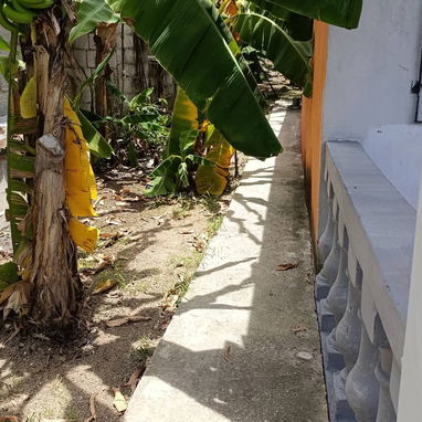 $25.000usd. En venta casa grande con  todo adentro, en Mantilla, Arroyo Naranjo - 3/10