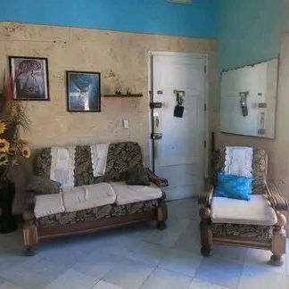 Apartamento centrico recien remodelado con todos los servicios - Img 124134404
