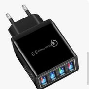 Cargador carga rápida de 4 puertos USB 3.0 (Negro)./ Base soporte negro para celular y otros - Img 51317434