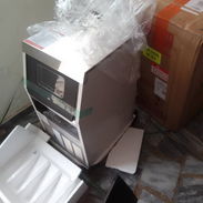 Se vende máquina fabricadora de hielo comercial VEVOR, ideal para restaurantes, bares, cafeterías, hoteles, tiendas. - Img 58194267