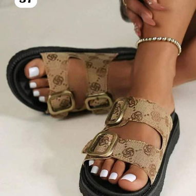 Hermosas sandalias Hermes - Img 117629421