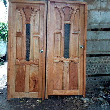 Puerta de madera de cedro - Img 123735770