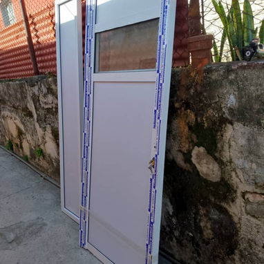 Carpintería de aluminio - 8/10