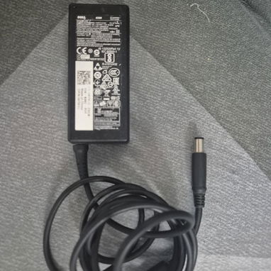 Cargador Dell Original 65W punta gorda - 2/3