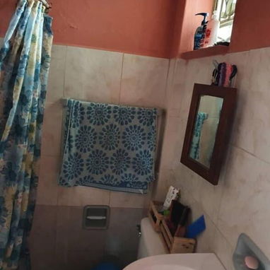Casa independiente, 2 4tos placa libre - 3/8
