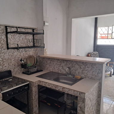 Renta de Casa en Marianao, límite con Playa (excelente ubicación) - 3/9