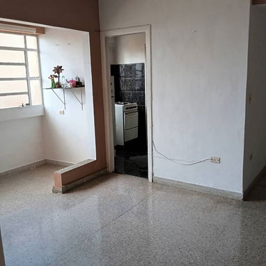 Venta lindo apto Vedado/ letras 2/4. - 8/10