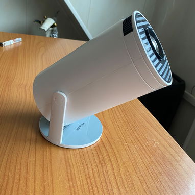 PROYECTOR HD – $70 ✨  Disfruta tus películas, series, videojuegos y contenido favorito en pantalla grande. - 2/3