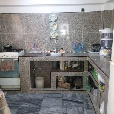 *VENTA DE CASA EN PLAYA*  - No es independiente 👁️Tiene un pasillo. - Cuenta con:  ✓ 2 cisternas   ✓ Gas de la calle  ✓ - Img 121617836