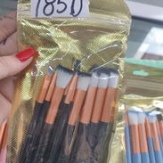 Set de brochas de maquillaje - Img 54934072