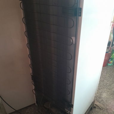 Refrigerador Haier Roto ( ponchado) - 2/3