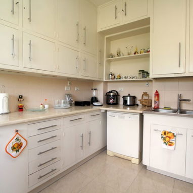 Espectacular propiedad horizontal en zona de embajadas con 5 cuartos y 5 baños!! De lujo actualmente rentada!! En oferta - Img 82255587
