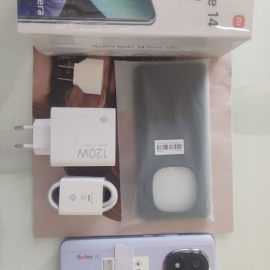 Teléfono Celular Xiaomi Redmi Note 14 Pro - 2/4