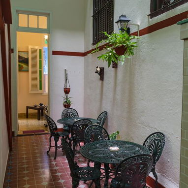 SE RENTAN HABITACIONES ACOGEDORAS MUY CERCA DE GALEANO EN CENTRO HABANA. - 8/10