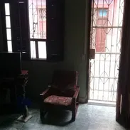 Venta de casa Biplanta . Ubicada en Centro Habana, en una zona bastante tranquila y céntrica. Blanco e/Ánimas y Virtude - Img 57464319