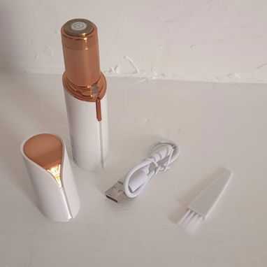 **Rasuradora Facial Portátil para Mujer** - 2/3