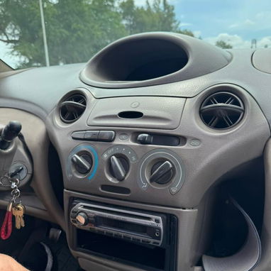 Toyota yaris 2005 sedan - Img 124121069