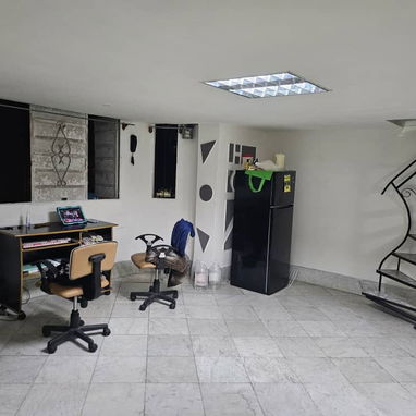 Se vende apto en el Vedado (H y 23) Contactar Manuel 55659890 - Img 121528529