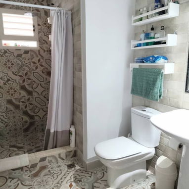 ALQUILER LINEAL EN ZONA RESIDENCIAL - 8/10
