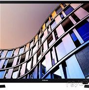 Vendo televisor Samsung Smart TV 32 pulgadas con cajita interna como nuevo + base para pared + control - Img 45795981