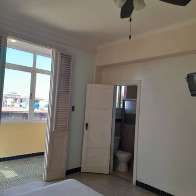 350 USD.RENTO LINEAL APARTAMENTO EN 2do.PISO EN EL VEDADO ZONA CENTRICA A UNA CUADRA DEL HOTEL TORRE K 52501177 - Img 119951286