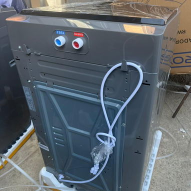 Lavadora automática 9 kg marca ROYAL Toma de agua fría y agua caliente precio $310 USD transporte incluido, garantía - Img 114573139