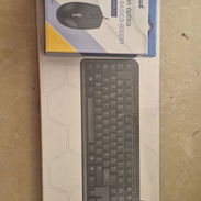 Combo teclado mouse de cable - Img 56418415