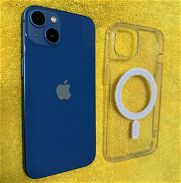 iPhone 13 azul,lo vendo o cambio por iPhone menor y vuelto - Img 46216466