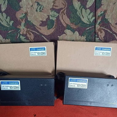 Cargador para moto eléctrica y triciclo todo nuevo en caja - 6/10
