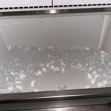 Hielo purificado en cubitos cristalino - 2/2
