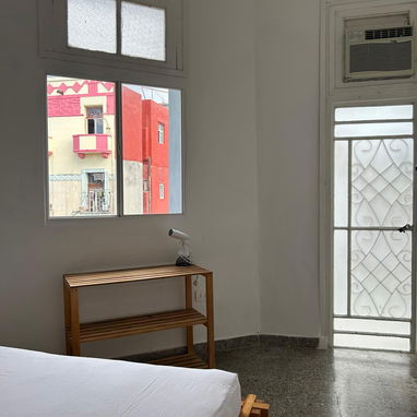 🛋️Apartamento de 2 Cuartos Recién Renovado en C. Habana REF 1423 - Img 101460971