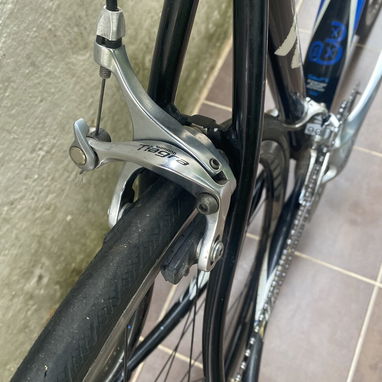 Bicicleta de ruta Specialized de fibra de carbono y aluminio - Img 125209447