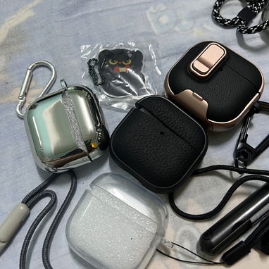 Forro para AirPods 5 Anti Caídas de muy buena calidad!! Variedad de modelos. - 9/10