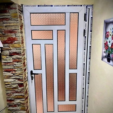 Puertas y ventanas de aluminio con cristal - Img 118374656