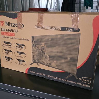 Smart TV 32 pulgadas NIZZATO HD con cajita interna HD incluida y base para la pared, precio $225 USD Transporte incluido - Img 120248718