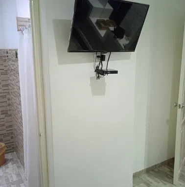 🚗👥 Apartamento de 2 Habitaciones en San Lázaro, Vedado REF 1375 - Img 96352988