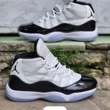 Retro 11 - 3/3