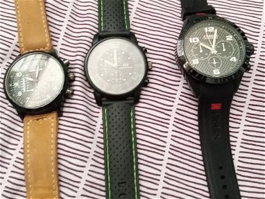 Estoy vendiendo estos tres Relojes - Img main-image-45738761