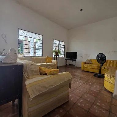 VEDADO, PROPIETARIOS DE ANTES DEL TRIUNFO DE LA REVOLUCIÓN, CASA DE 1910 CON 383M2 - Img 125826451